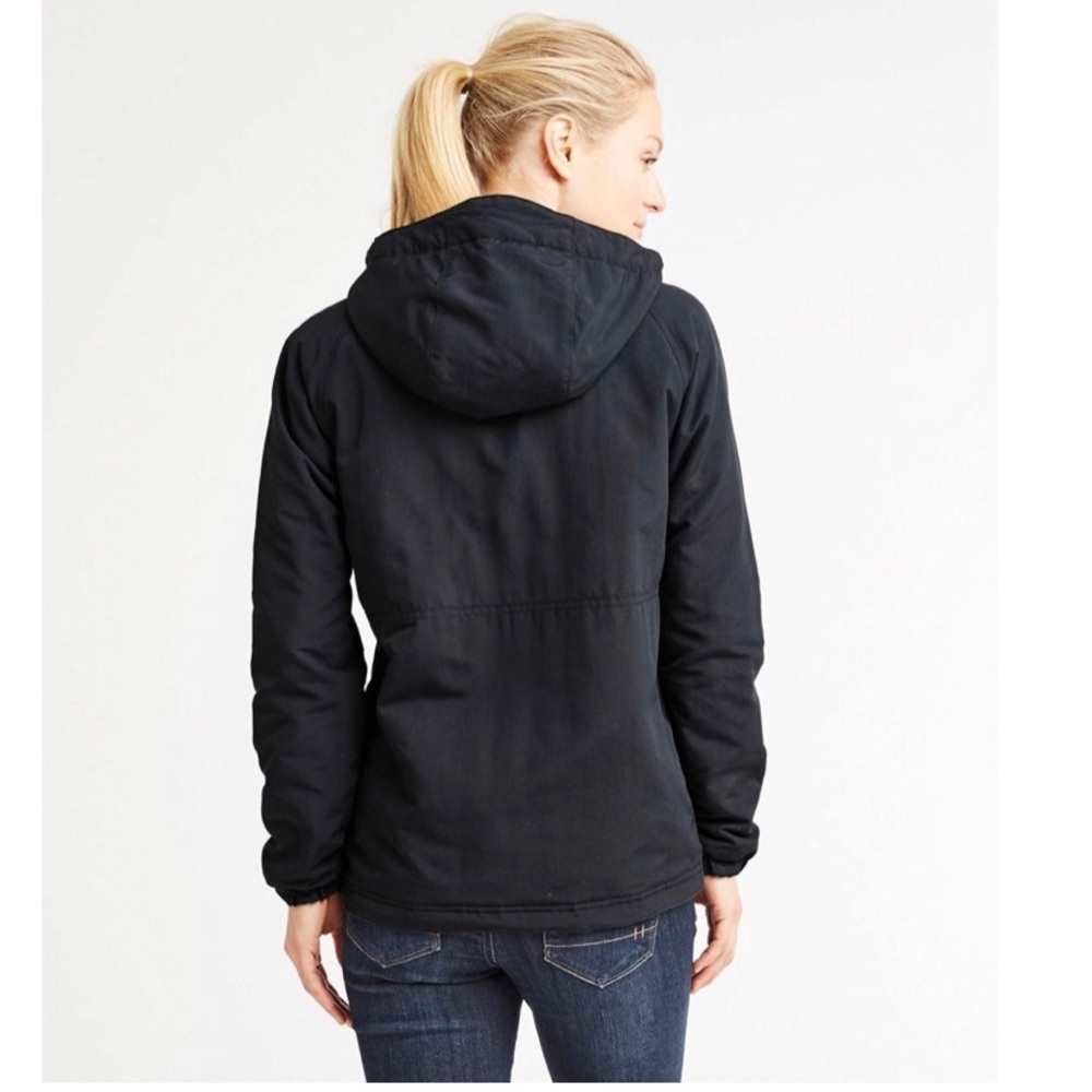 Black Women’s Medium LL Bean Insulated Quarter Zip - Picture 4 of 5